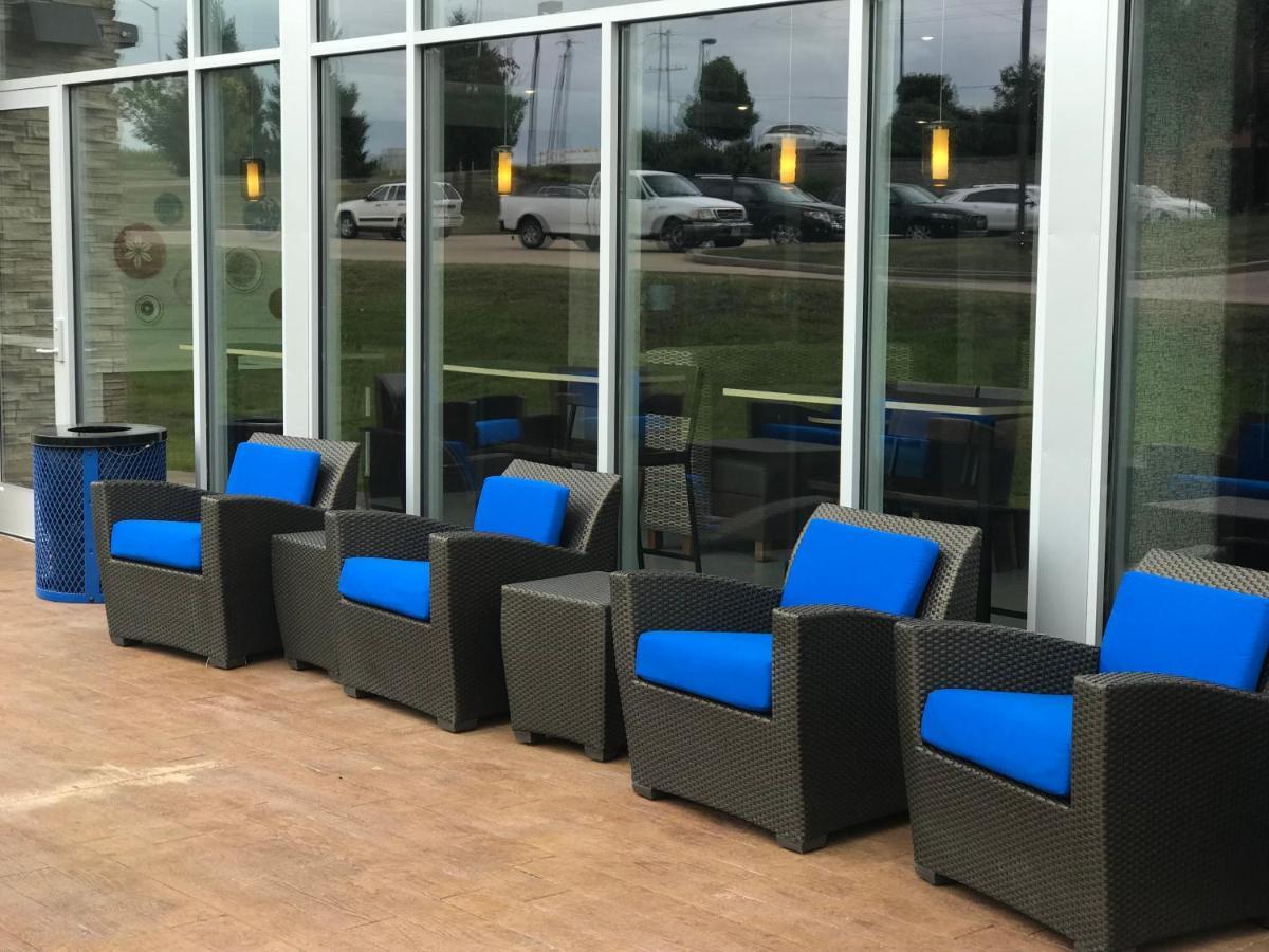 Holiday Inn Express & Suites - Hannibal - Medical Center Eksteriør bilde